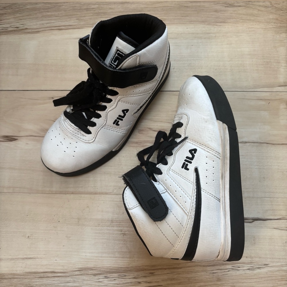 Fila Black and White Sneakers Youth 11.5 high tops. The